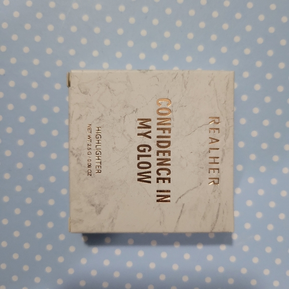 Powder Highlighters - Picture 6 of 7